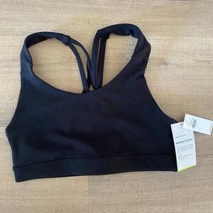 Old Navy Active Medium Support Strappy Sports Bra